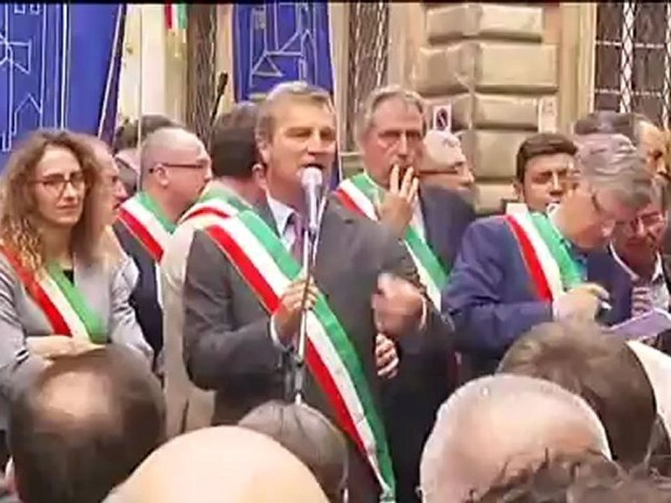 sindaci a roma contro la spending review
