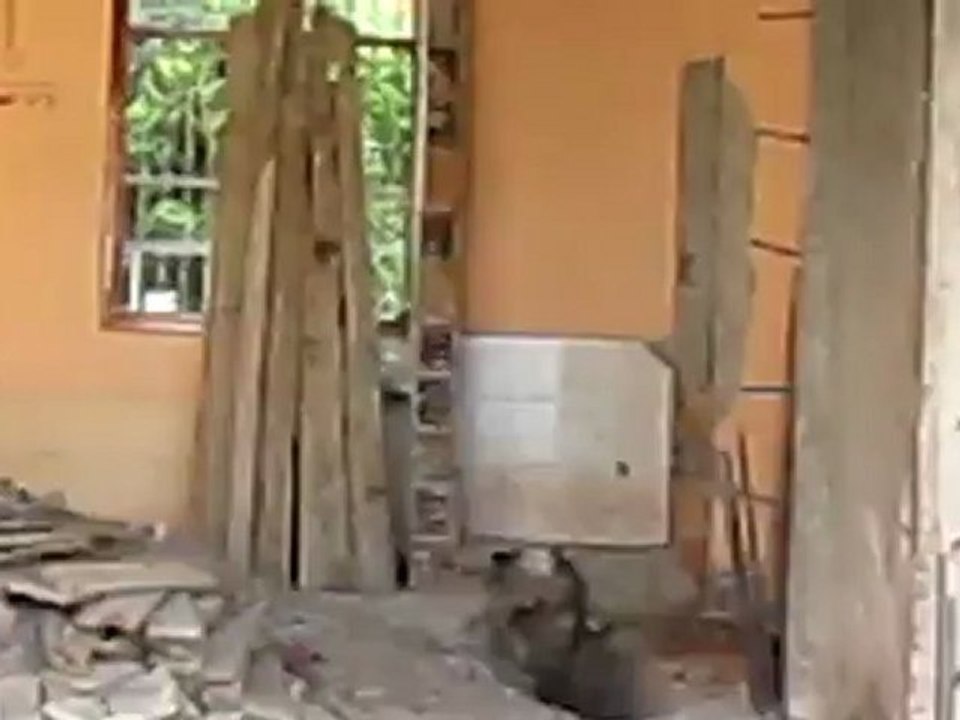 İlayda Demir Çelik sahip olduğu bilgi ve tecrübeyi, siz değerli müşterileri ile paylaşmanın heyecanını duyar. Kurulduğu günden itibaren İnşaat sektöründe uzman kadroya sahip olan Firmamız, eskiden kalma, betonu çekiç, murç gibi ilkel aletlerle kır