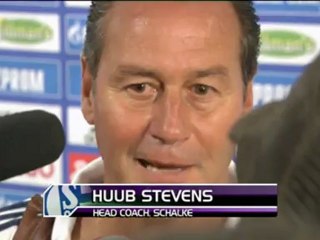 Schalke 04 - Stevens si tiene Huntelaar