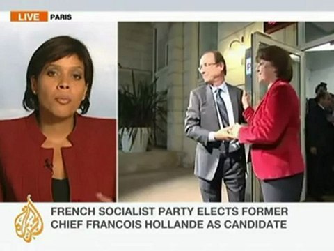 Socialists elect Hollande to face Sarkozy