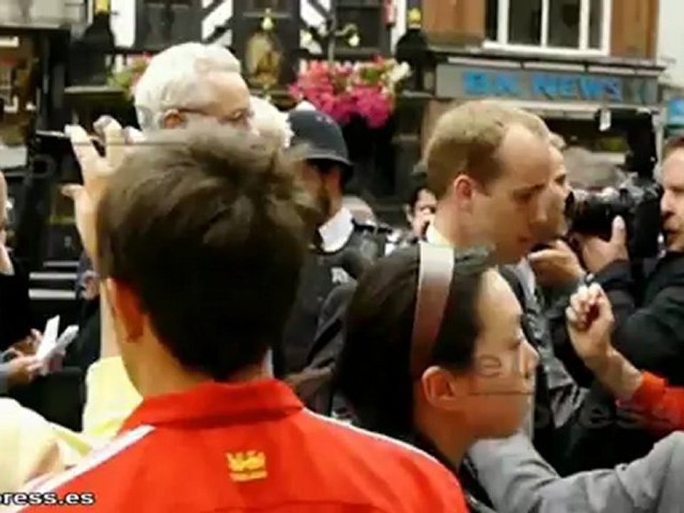 Garzón liderará la defensa legal de Assange (Wikileaks)