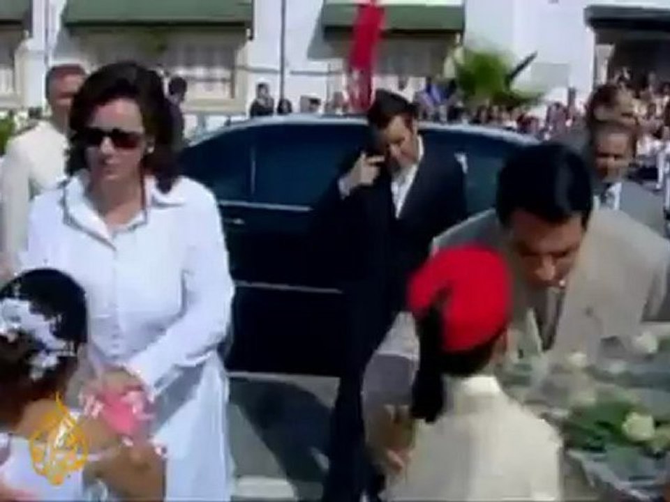 Islamists and secularists clash in Tunisia