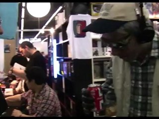 Papi Marcel piège Julien Chieze à Japan Expo