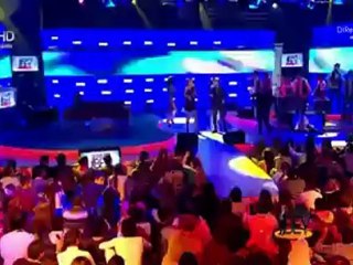 Demet Akalın & Alişan - Melekler İmza Topluyor