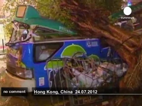 Typhoon Vincente lashes Hong Kong - no comment