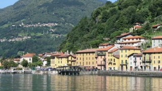 www.immobiliareporticciolo.com Appartamento Attico Bilocale Terrazzato Vista Lago Domaso Como