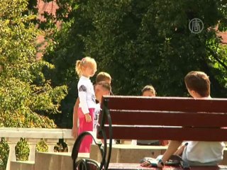 Детский телефон доверия помогает подросткам