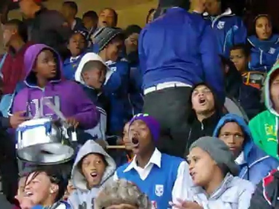 ambiance dans les tribunes... dun match rugby sud africains