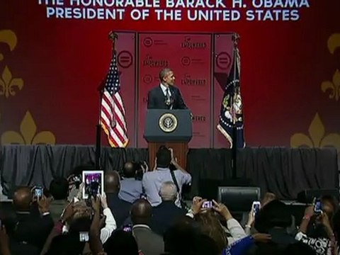 Obama vows gun checks after Colorado shooting
