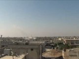 Syria فري برس  درعا داعل اثار القصف المدفعي على المنازل  24 7 2012  ج2 Daraa