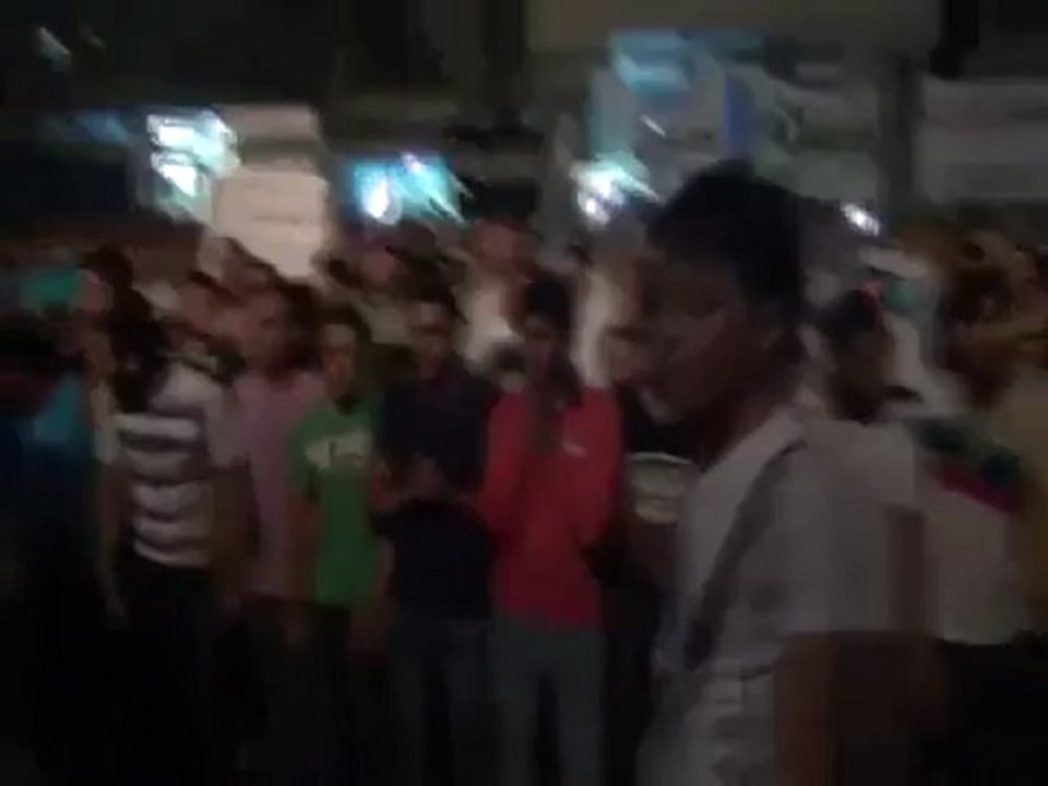 Syria فري برس ادلب  كلمة مؤثرة من حرائر مدينة إدلب في مظاهرة بنش 23 7 2012 Idlib