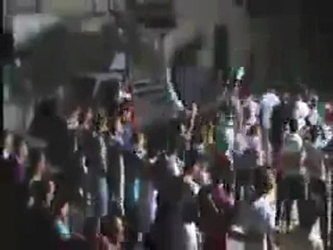 Syria فري برس حماة المحتلة طريق حلب مسائية كل ليلة مظاهرات 2012 7 23 Hama