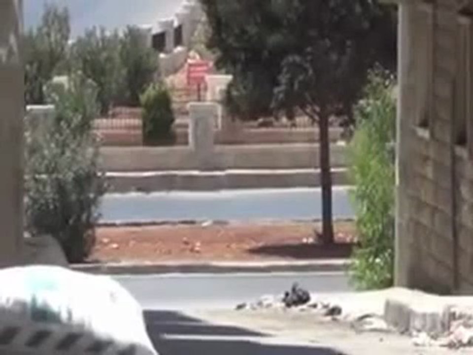 Syria فري برس  حلب اشتباكات بين لواء التوحيد من الجيش الحر وقوات الأسد في  حلب   صلاح الدين 23 7 2012 ‫‬ ج2 Aleppo