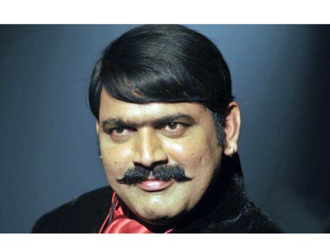 Makrand Anaspure's Avatar In His Upcoming Film Bharatiya Revealed! - Marathi News