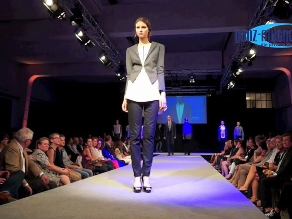 Schau X 7 - Meisterschule für Mode Abschlusskollektionen der Entwurfsklassen 2012