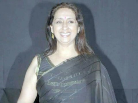 Veteran Actress Neena Kulkarni Ready To Step Into Director's Shoes - Marathi News