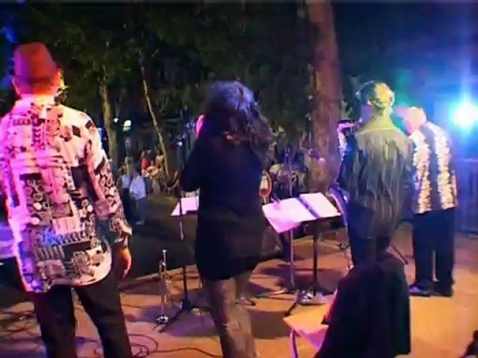 Marché nocturne, bal musette et concert juillet 2012
