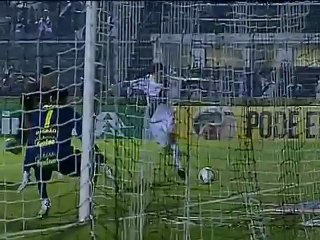 Une superbe passe décisive au Brésil