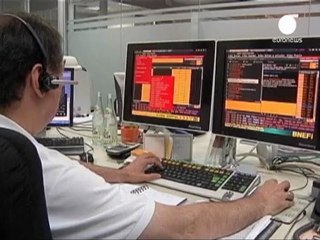 Draghi avanza una posible acción del BCE por la crisis...