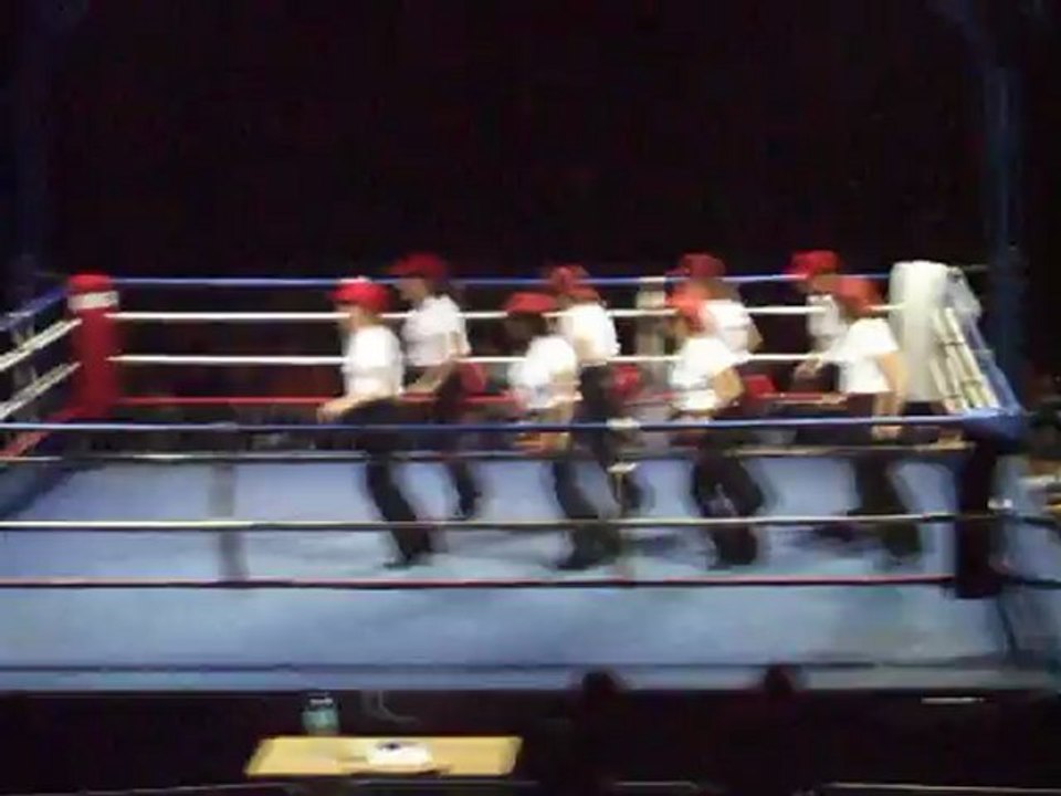 Atomic  Polka sur le ring de Lormont