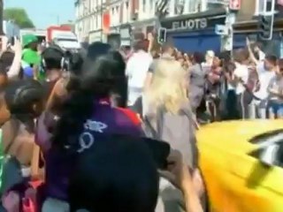 Bollywood star carries Olympic torch