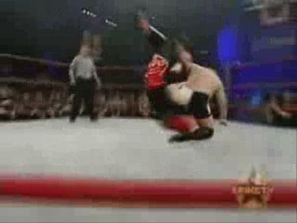 TNA - Amazing Red vs Samoa Joe