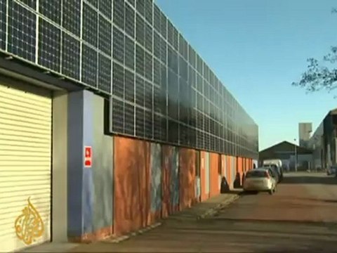 Debate in UK over benefits of green economy