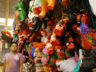 Guatemalans celebrate 'burning the devil'