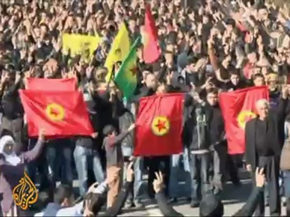 Angry Kurds bury victims of Turkish attack