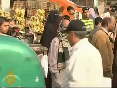 Islamists lead as Egyptians vote in third round