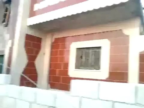 Syria فري برس ادلب حاس آثار القصف العشوائي على البلدة 26 7 2012 Idlib