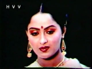 Nee Tolichupulone - Nippulanti Manishi - Balakrishna & Radha