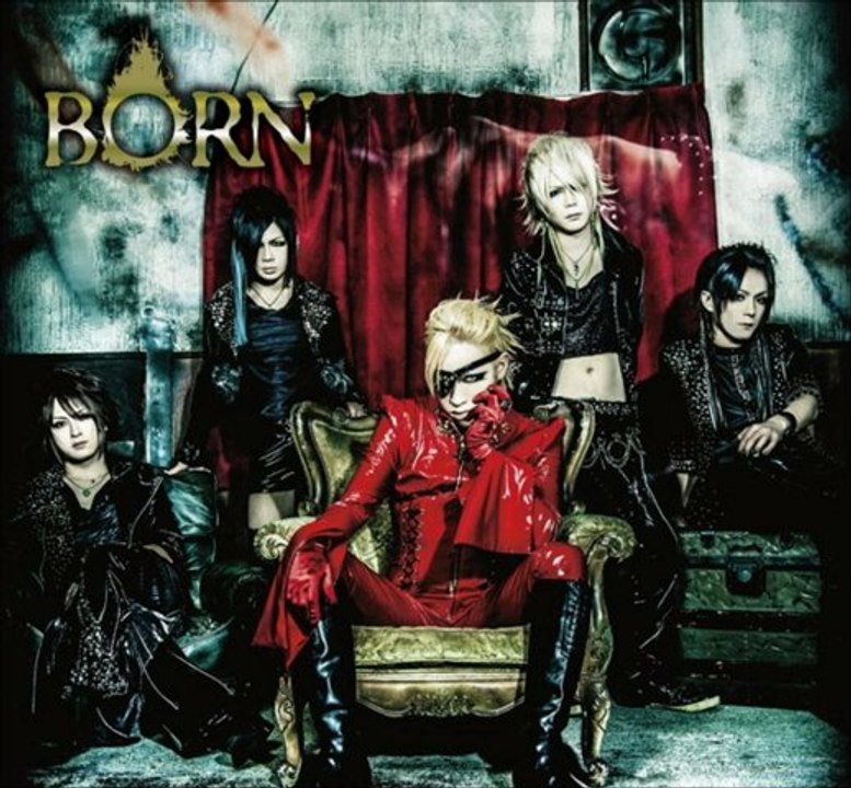 BORN - AGITATOR