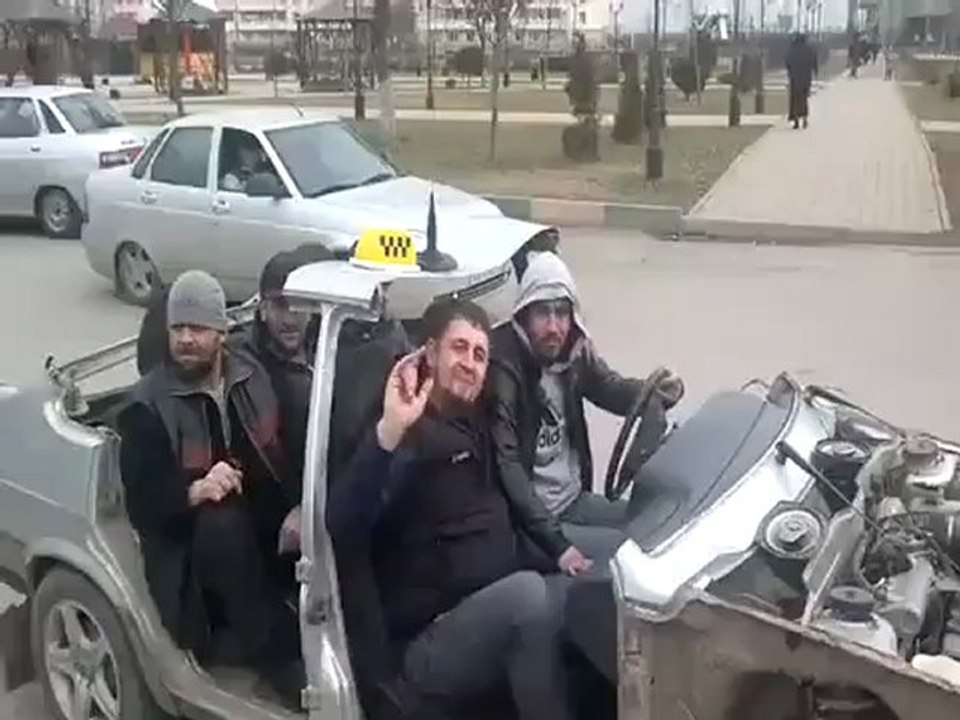 La voiture décapotable made in Russie