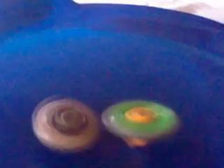 Beyblade : Flame Libra Vs Rock Aries