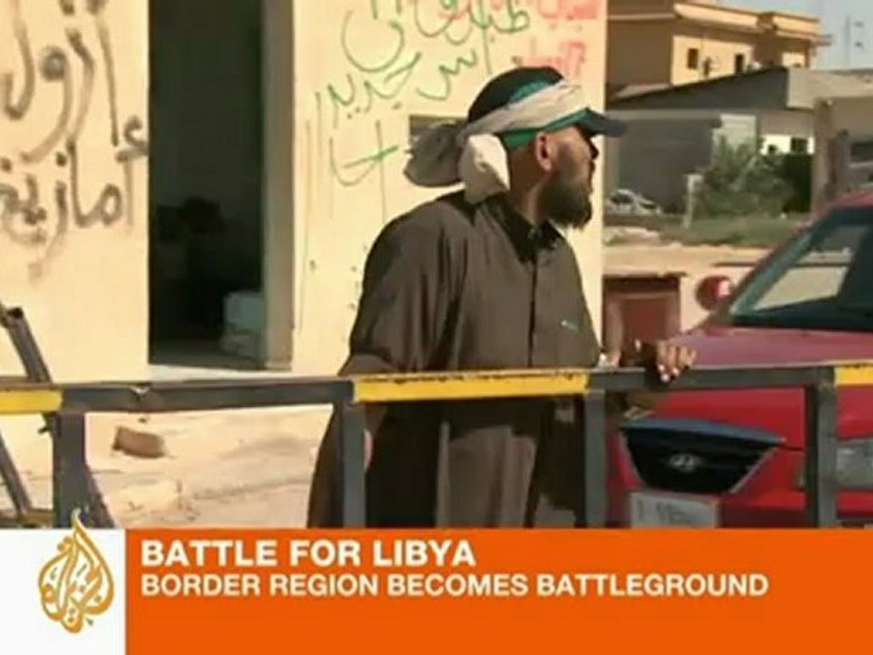 Libyan opposition fighters control border