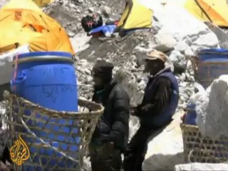 Special workers keep Everest climbers safe