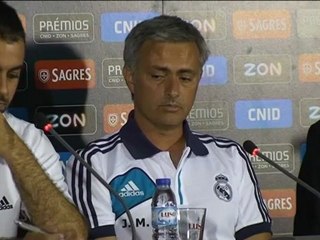 Mourinho: "Kaká puede seguir en el Real Madrid"