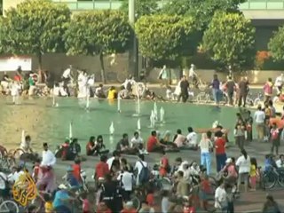 Indonesians turn to cycling to beat traffic