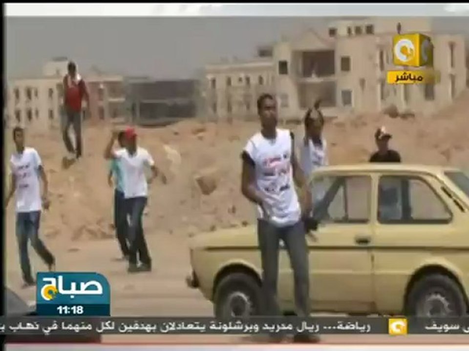 Mubarak Trial : Egyptian Police & CSF Hide behind CSF armors .. pro-anti Mubarak Protesters clashes