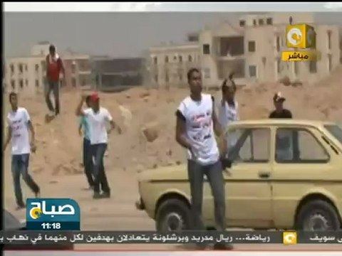 Mubarak Trial : Egyptian Police & CSF Hide behind CSF armors .. pro-anti Mubarak Protesters clashes