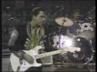 The Fabulous Thunderbirds - 04 - How Do You Spell Love