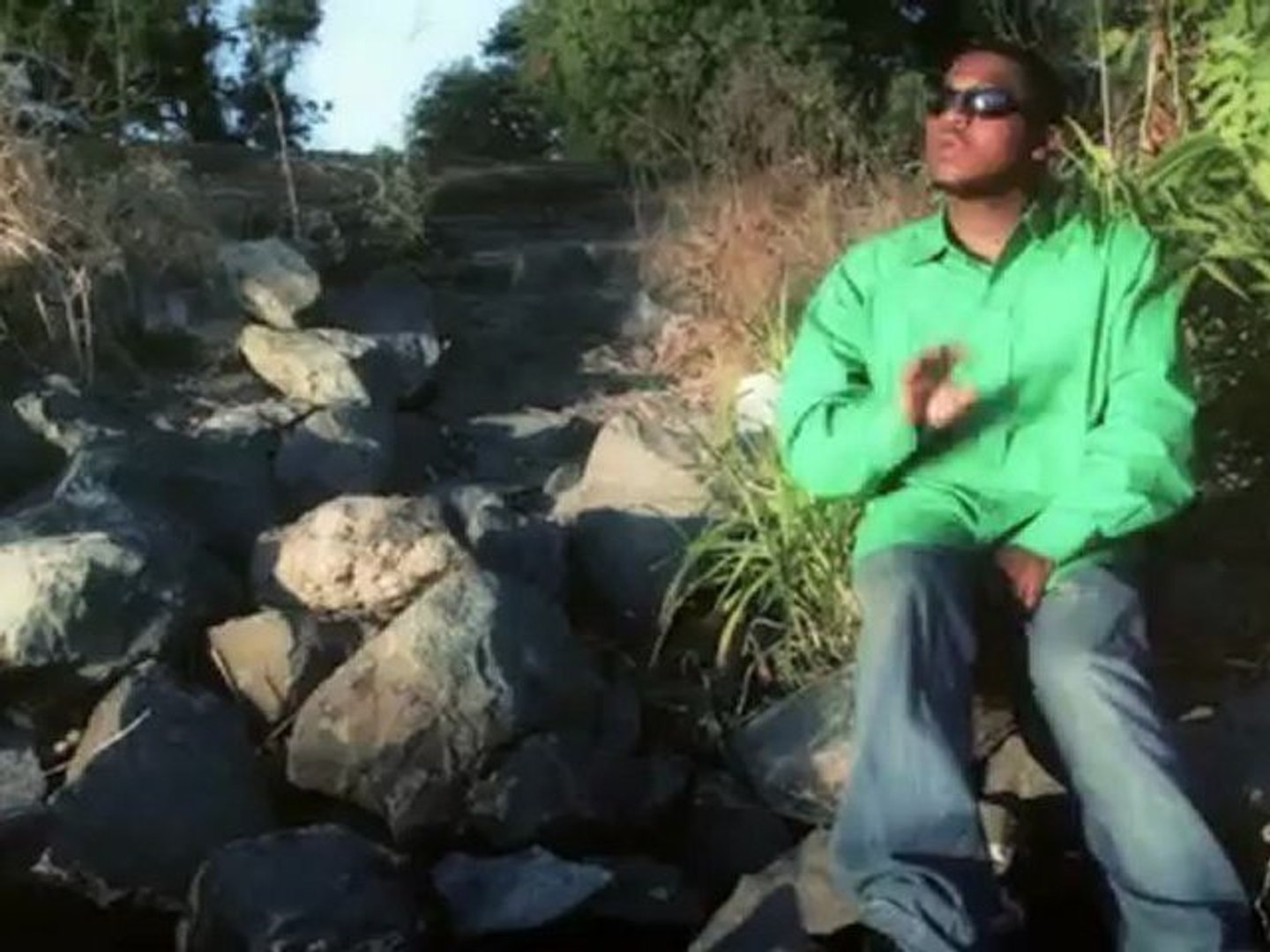 ⁣walker boyz The Best - Young Little (Official Music Video) - YouTube