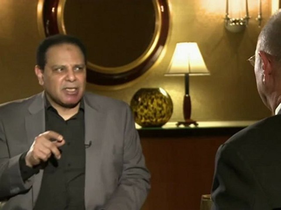 Talk to Al Jazeera - Alaa al-Aswany: 'Egypt, strong but paralysed'