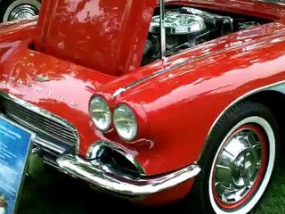 1961 Corvette - This 1961 Corvette is in great shape. Check out the engine!