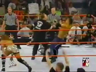 Trish Stratus wins Hardcore Title at Raw 2002