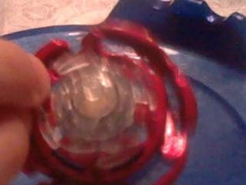 Beyblade : Combat triple (Lightning Pegasus vs Cyber Virgo vs Fang Tempo)