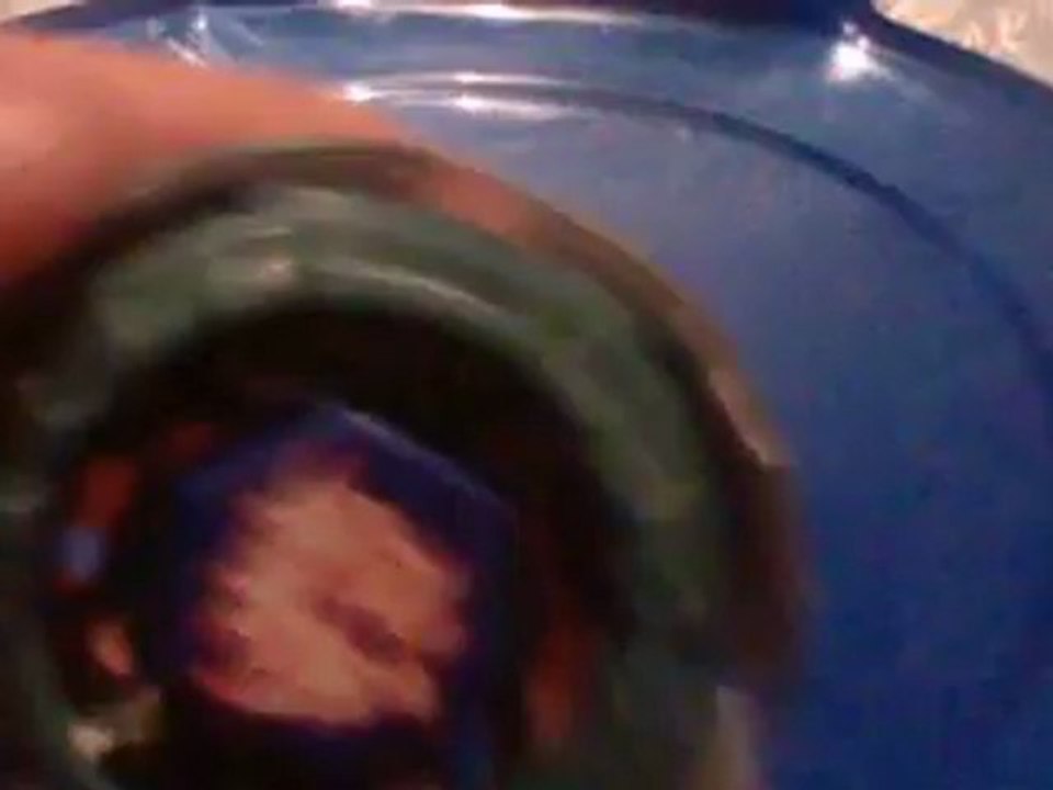Beyblade : Combat triple (Earth L - Drago vs Twisted Leon vs Beat Linx)