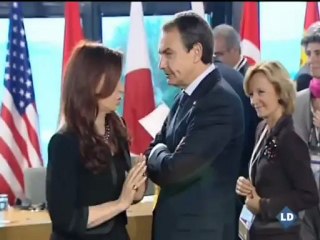 ¿Qué le dice Cristina Fernández Kirchner a Zapatero?