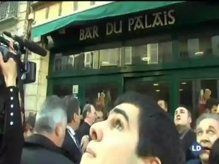 Sarkozy es abucheado en Bayona por una multitud - Sarkozy sifflé à Bayona